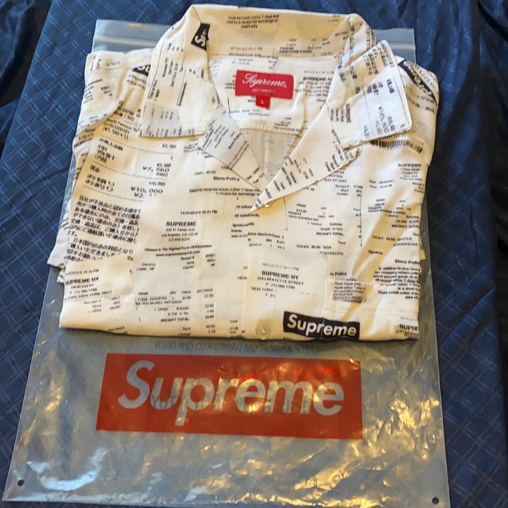 Brand New supreme shirt